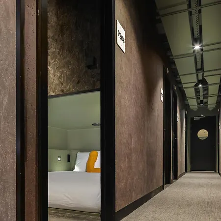 Pods By The Usual بيت شباب