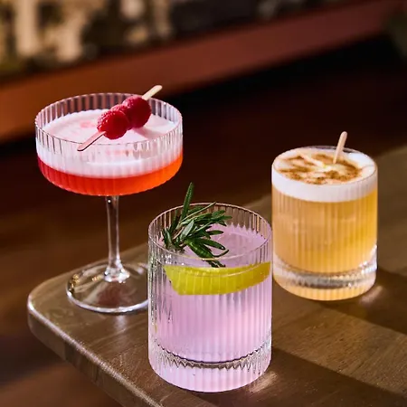 Pods By The Usual بيت شباب