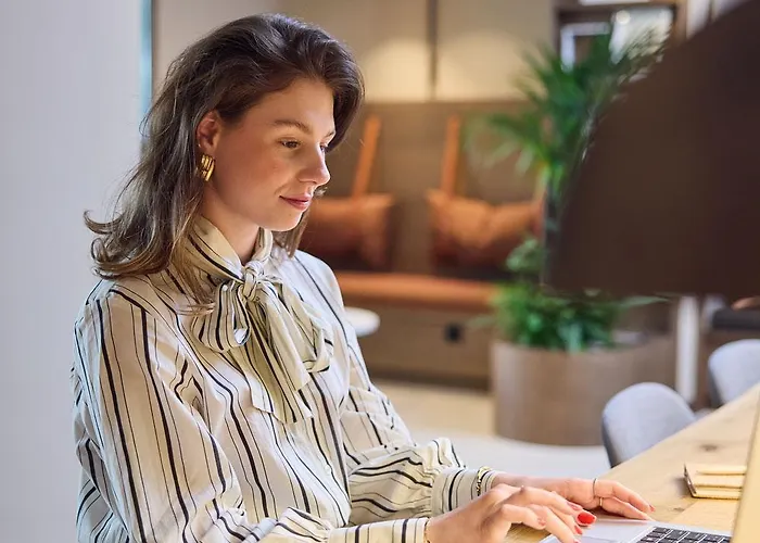 Hostel Pods By The Usual