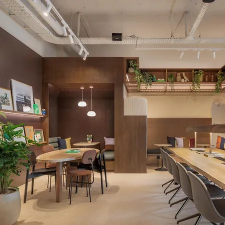 Pods By The Usual * רוטרדם