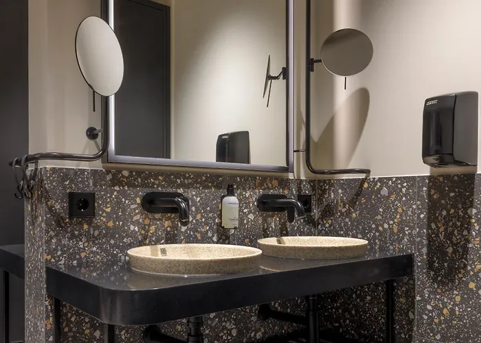 Pods By The Usual רוטרדם