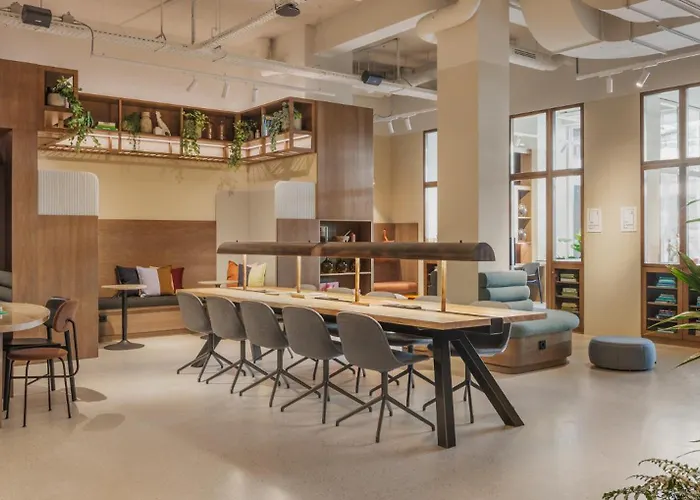 Pods By The Usual אכסניה *